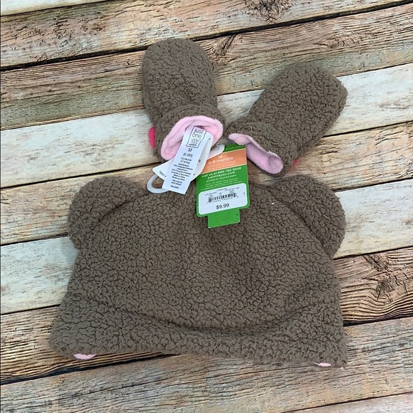 NWT Just One You Hat & Mitten Set - Picture 2 of 2